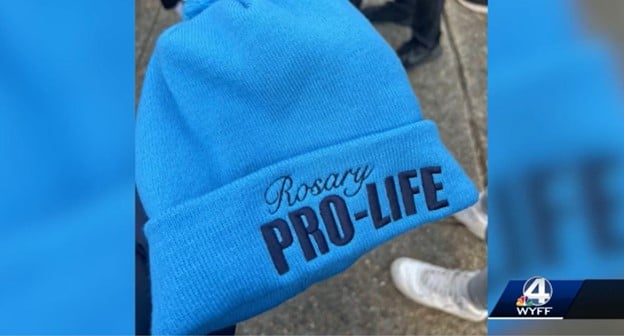 Smithsonian National Air And Space Museum Kicks Out Catholic Students For Wearing Pro-Life Hats